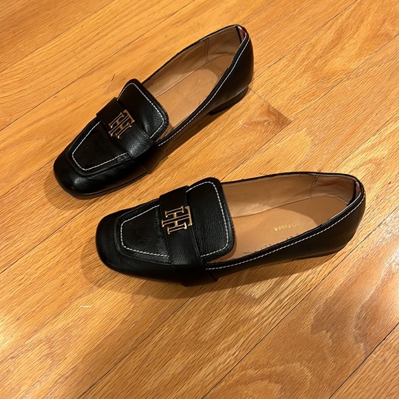 Tommy Hilfiger Black Loafer - Picture 4 of 5